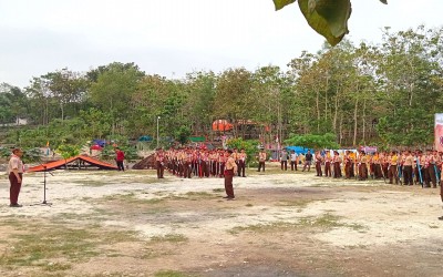 Pembina Pramuka MTsN 9 Gunungkidul Jadi Pembina Apel Jambore Cabang Gunungkidul 2025